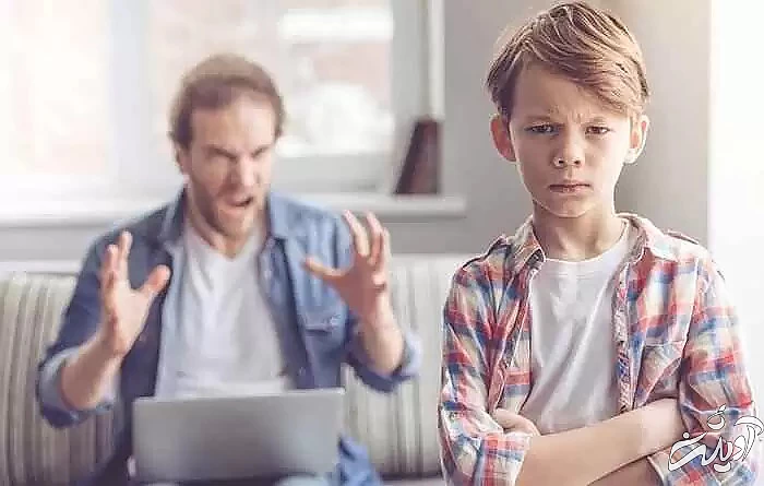 آسیب هایی که والدین کنترل گر به فرزندشان می زنند